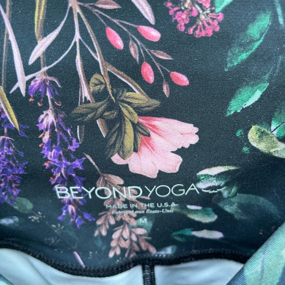 Beyond Yoga Floral Sports Bra and Leggings Set - Green and Purple - Picture 3 of 6